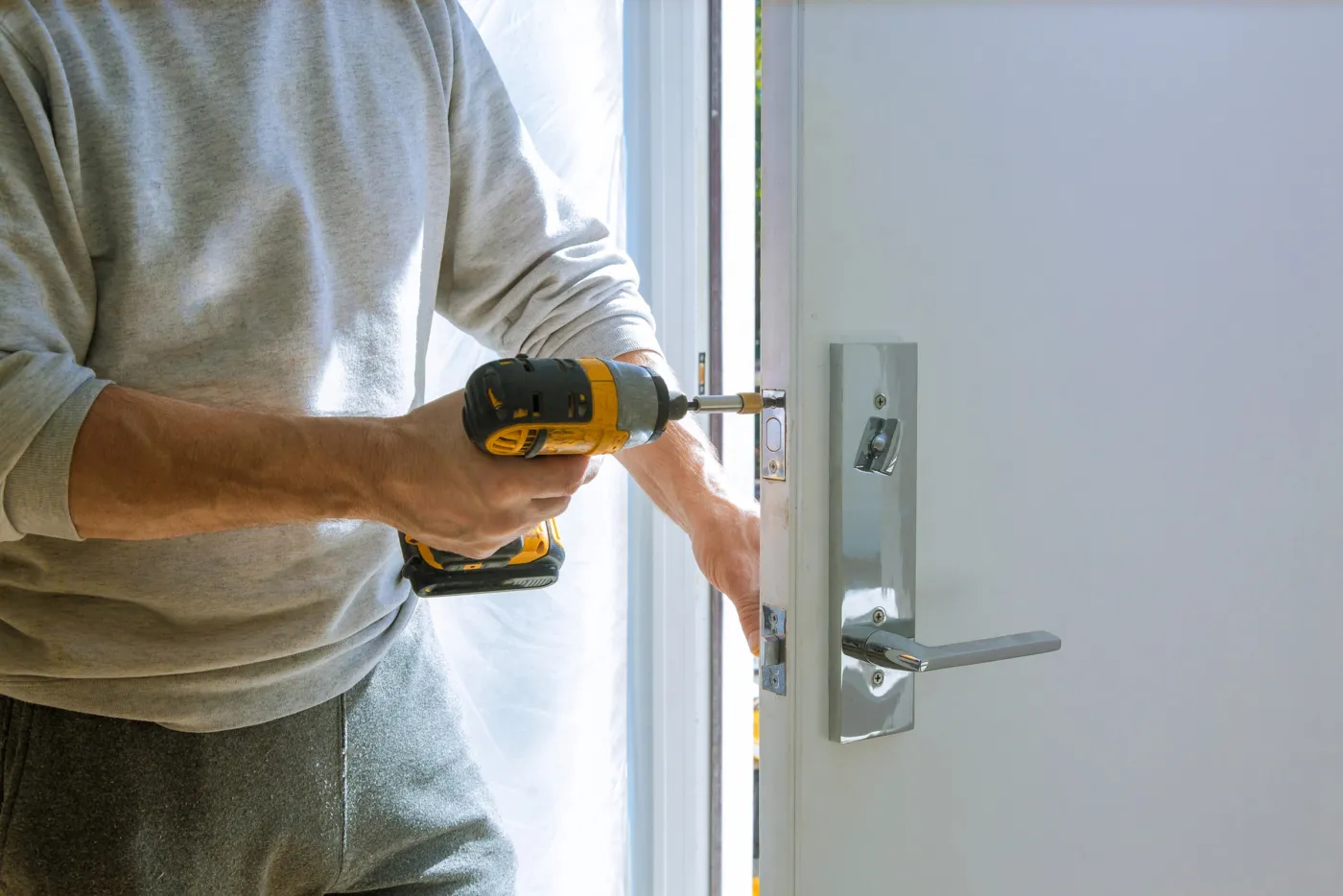 Démontage d'un cylindre Mul-T-Lock lors d'un dépannage dans le Parisis